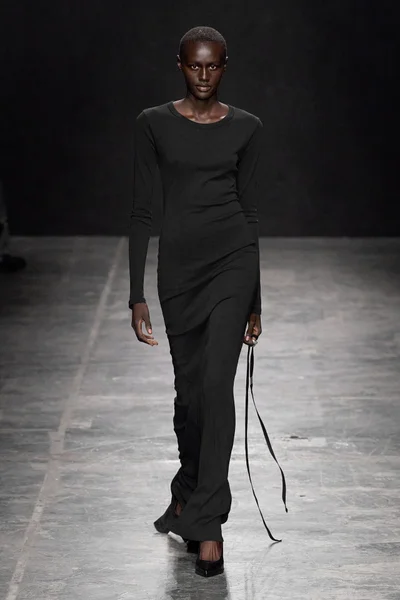 Look 1